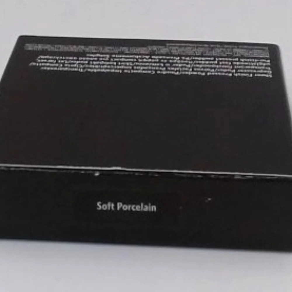 Bobbi‎ Brown - Sheer Finish Pressed Powder, Soft Porcelain BNIB